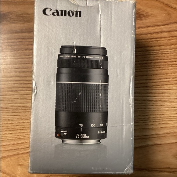 Canon lens GUC no scratches on lens - Picture 6 of 6